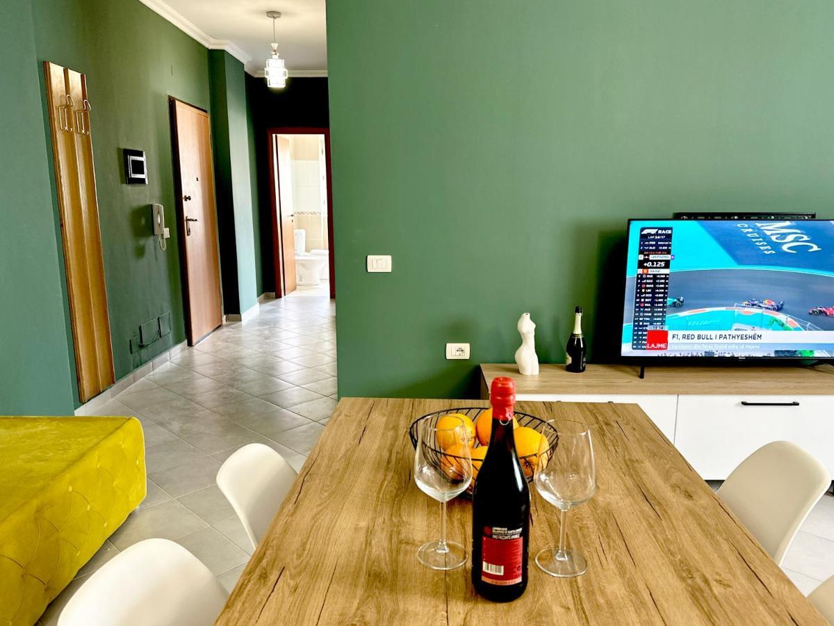 Family Suite Residence Vlorë エクステリア 写真