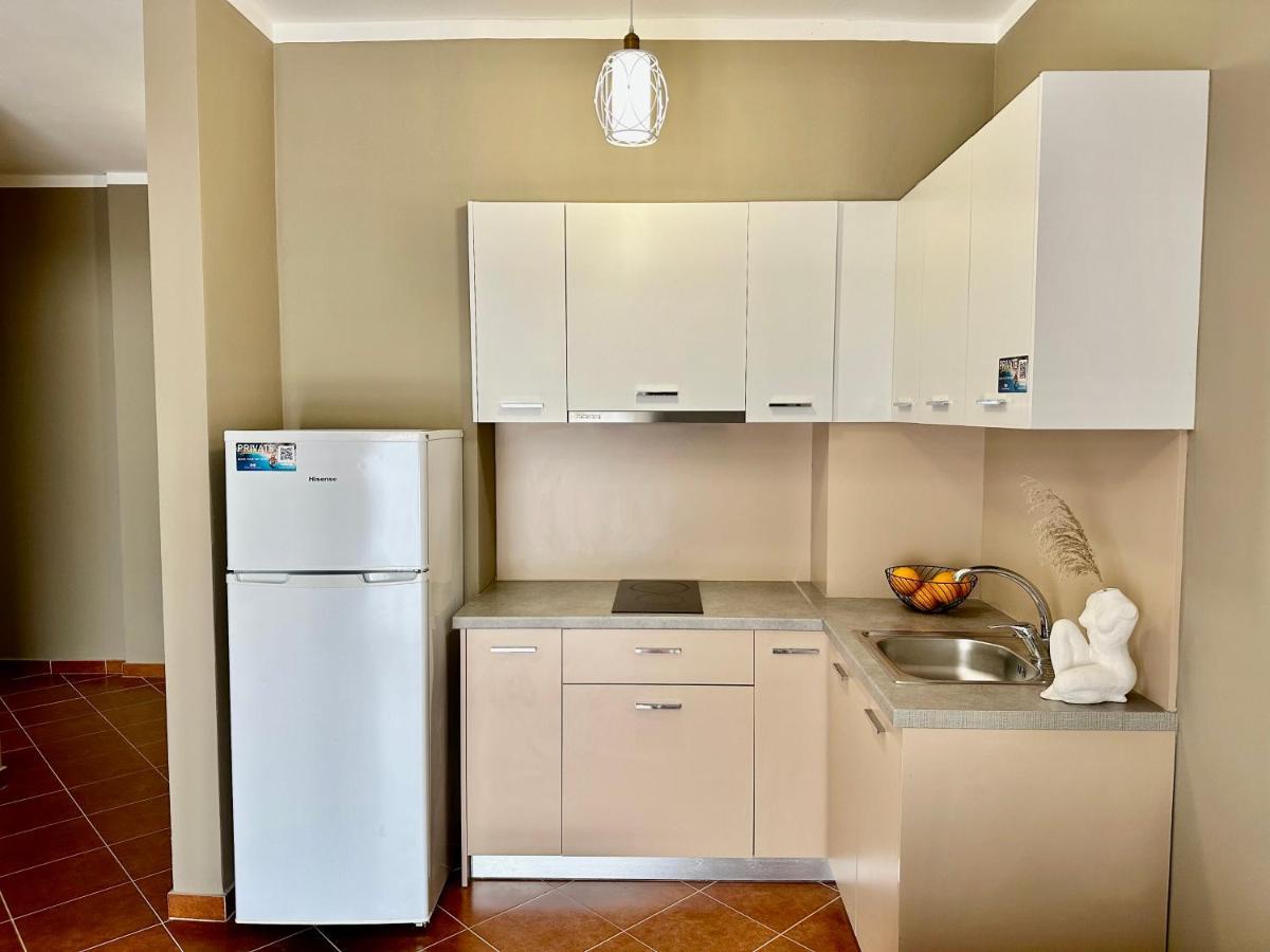 Family Suite Residence Vlorë エクステリア 写真