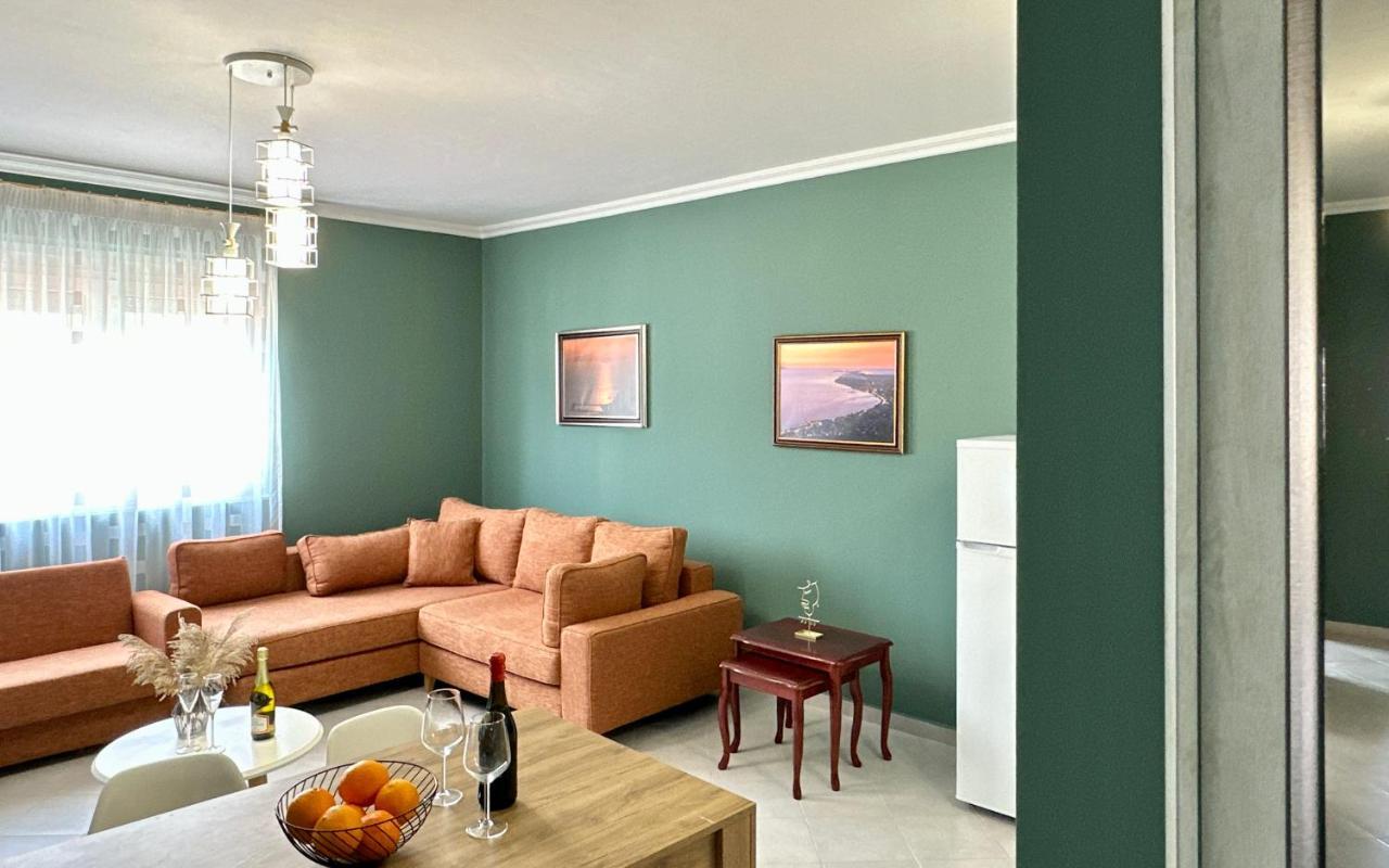 Family Suite Residence Vlorë エクステリア 写真