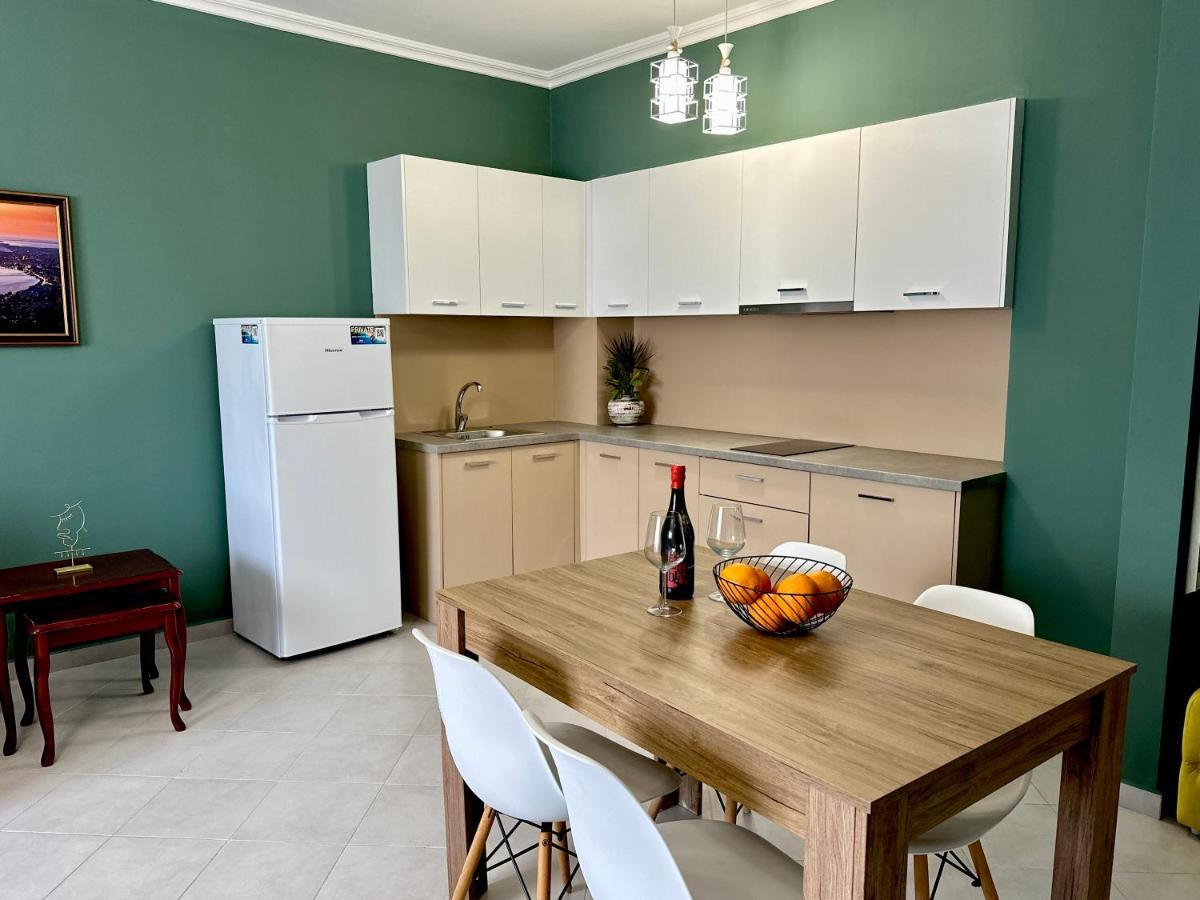 Family Suite Residence Vlorë エクステリア 写真