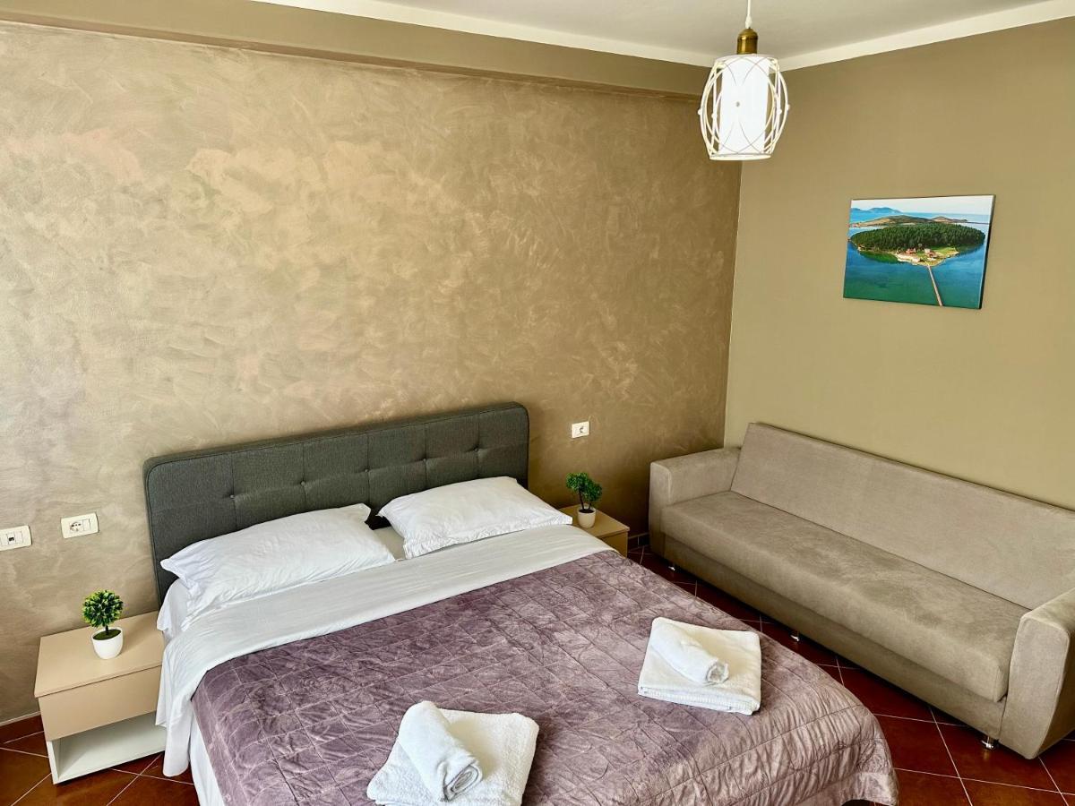 Family Suite Residence Vlorë エクステリア 写真