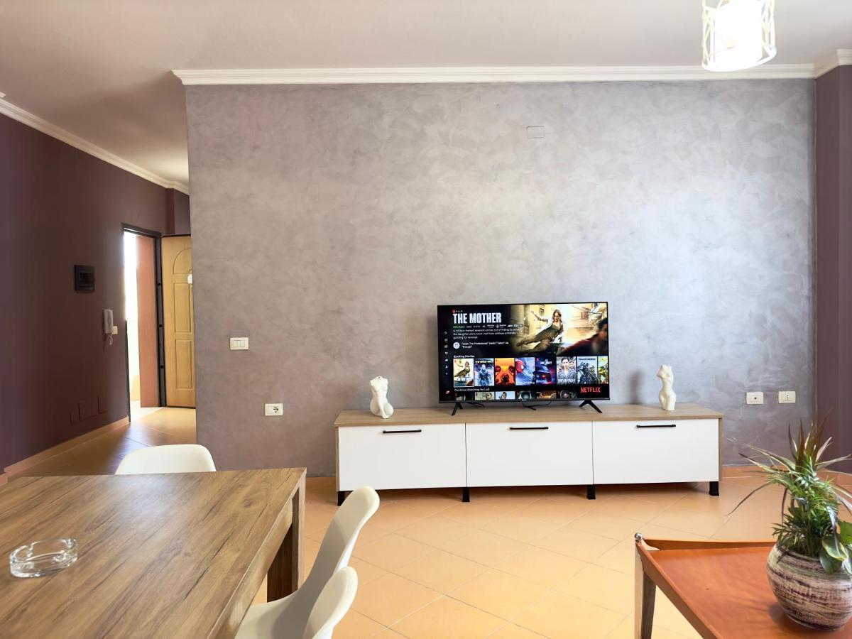 Family Suite Residence Vlorë エクステリア 写真