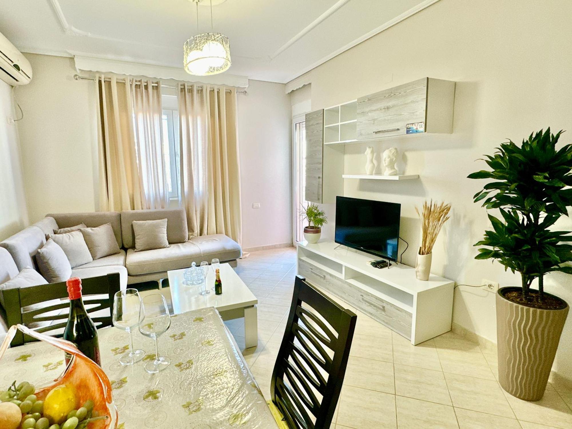 Family Suite Residence Vlorë エクステリア 写真